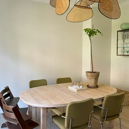 Family Flat Near Faelledparken In Osterbro *