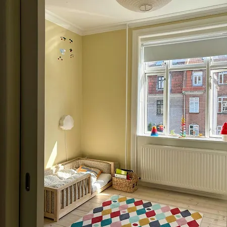 Family Flat Near Faelledparken In Osterbro